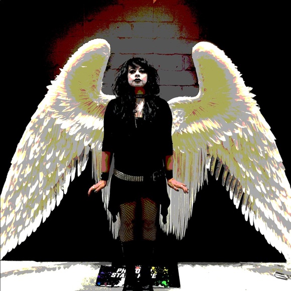 Meet your Posher, Catayoun - Picture 6 of 16